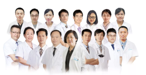 廈門眼科中心眼底病?？漆t(yī)生團(tuán)隊(duì)